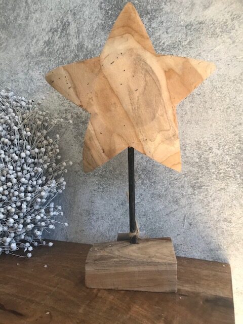Massief houten ster op voet
